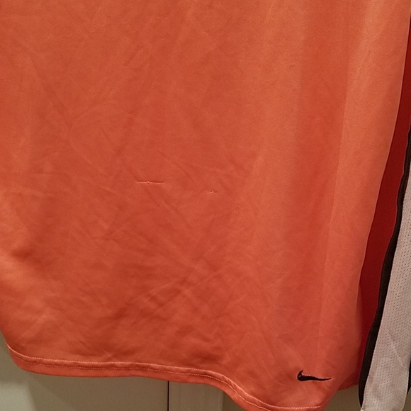 Nike Dri-Fit long sleeve tee - Picture 4 of 4